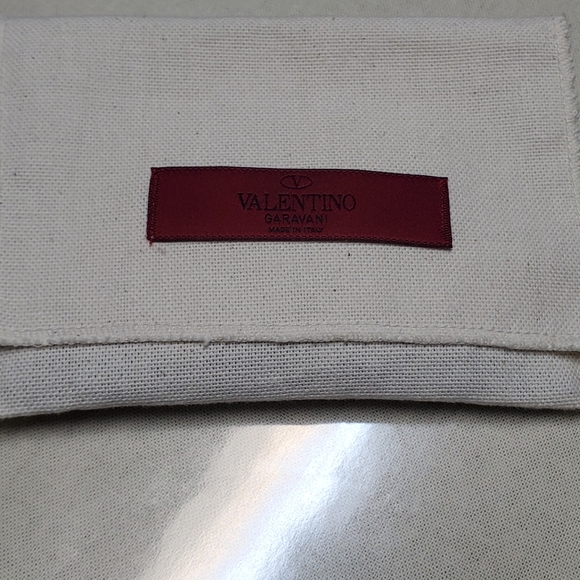 Valentino Coin/Card Holder wallet - Picture 2 of 5